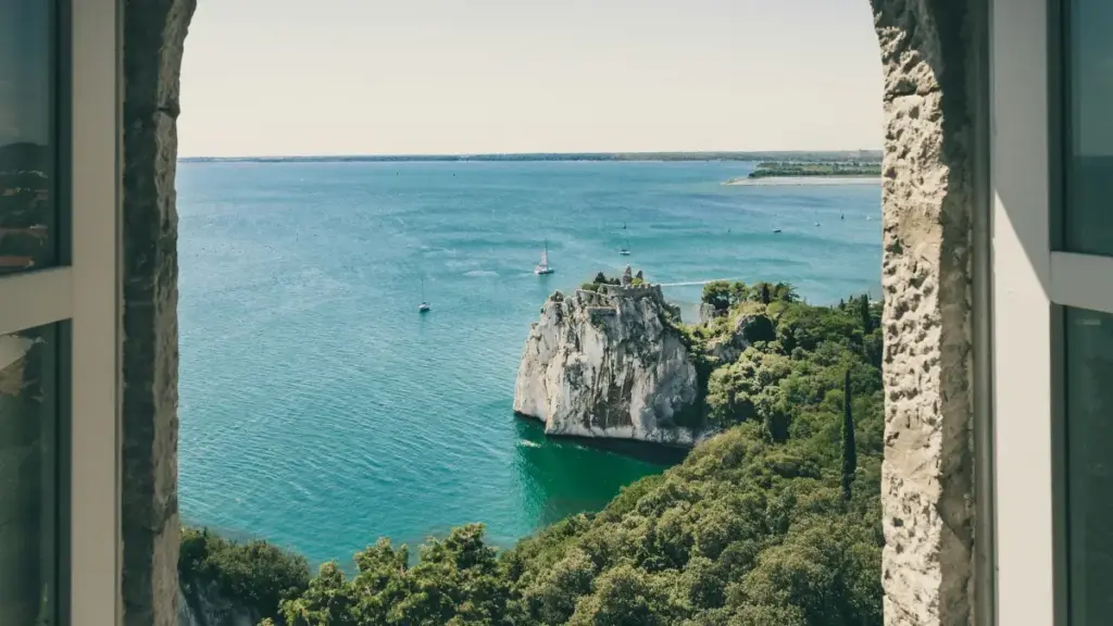 Ndax nga bëgg yokk YouTube créateurs Kazakhstan ngir déggal tendance saisonnière? Jàngalal ci teknike, outils, ak tips lokal bi ñu njëkk ci Sénégal.