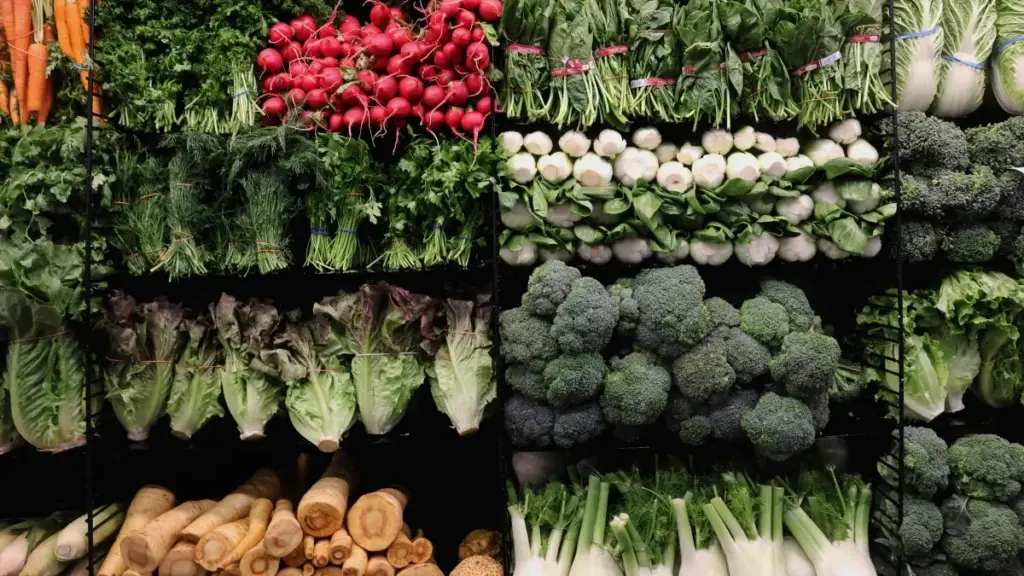 Benn guide ci Wolof ngir advertisers ci Senegal: naka lañu jàngal Netflix creators ci Uzbekistan ngir product seeding ci beauty bloggers, taktike, platforms, ak risks.