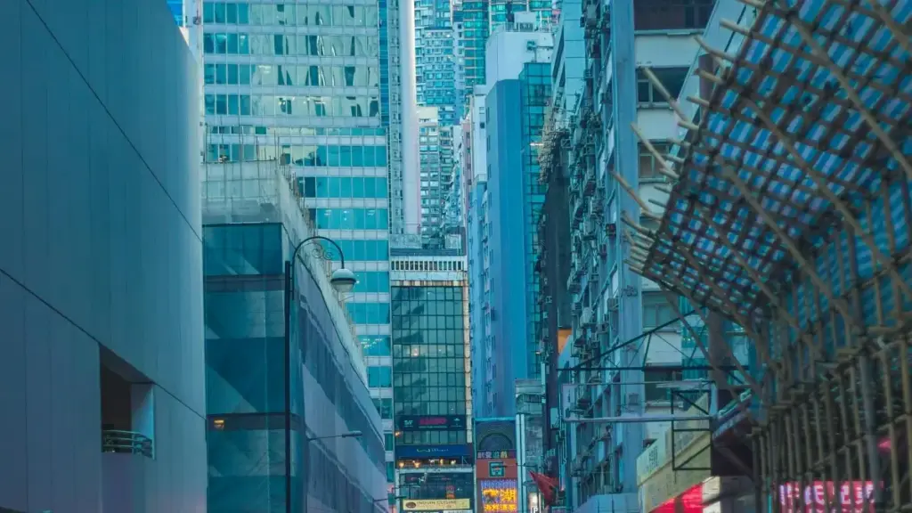 Jàngal yu praktikal ngir creators ci Senegal: njàngatu, contact, ak partnership ak brands Ireland ci Instagram ngir represent fitness.