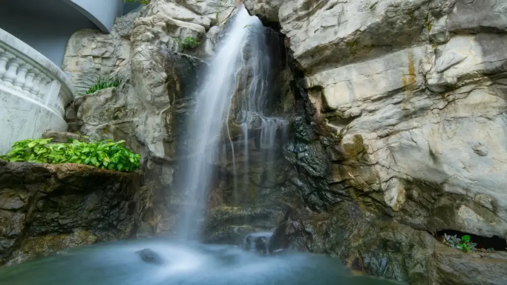 Jàngal niñu jëm ci Twitch ak brands Ivoiriennes ngir collaborer ci styling challenges — taktike, formats, ndiokhalu influencer tiers, ak tips taxawante.