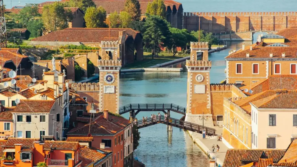 Ñu bokk jàmm: jàng ni lañu gëj créateurs Twitter ci Suède, ndimbal engagement, ak strategies praktik.