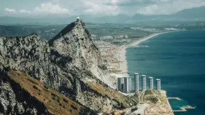 Ndimbal buñu toog ngir jàngal Snapchat creators ci Liban, taktiku, ndimbal yu benn seen, ak risk yu nettali ngir campaigns jàmm.